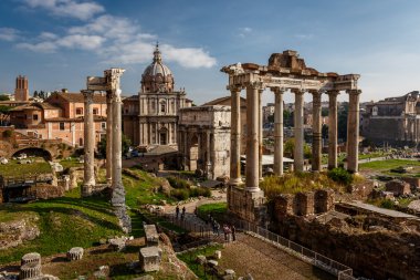 Roma Forumu (foro romano) ve kalıntıları septimius severus kemer bir