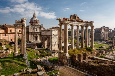Roma Forumu (foro romano) ve kalıntıları septimius severus kemer bir