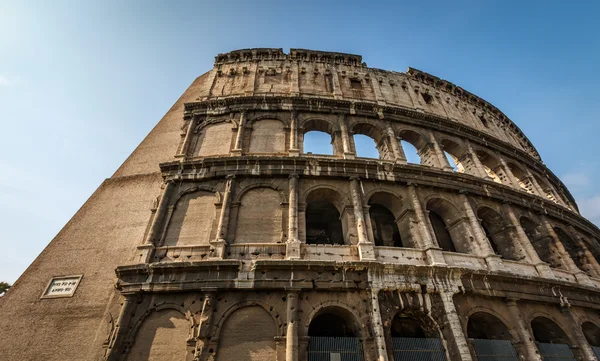 Colosseo o Colosseo, noto anche come Anfiteatro Flavio, R — Foto Stock