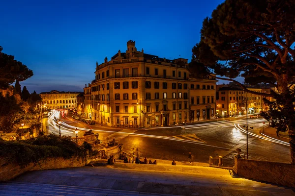 Teatro Marcello y Rutas de Tráfico en Via Marcello, Vista desde C — Foto de Stock