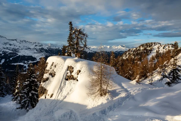 Madonna di campiglio ski resort, Italské Alpy, Itálie — Stock fotografie