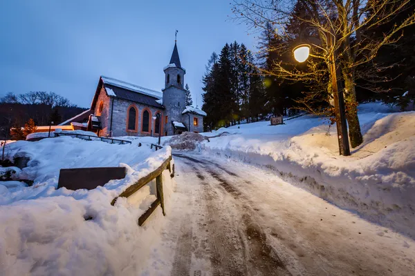 Church in the Village of Madonna di Campiglio in the Morning, It — Stock Photo, Image
