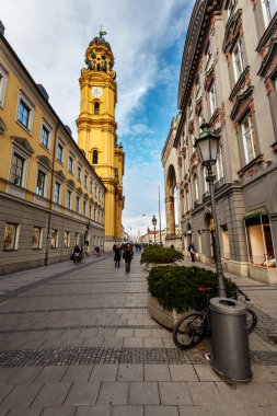 st. cajetan (theatinerkirche st. kajetan theatine Kilisesi)