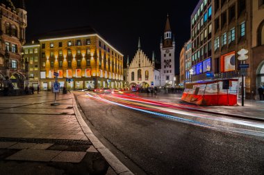 eski Belediye Binası ve marienplatz ger gece, Münih, Bavyera