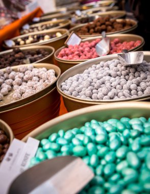 renkli çikolata şekerleme