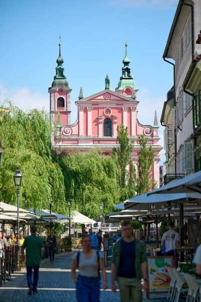 Ljubljana Σλοβενια Μαΐου 2022 Πλατεία Preseren Και Φραγκισκανός Ναός Του — Φωτογραφία Αρχείου