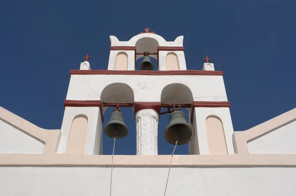 Église dans le village de oia . — Photo