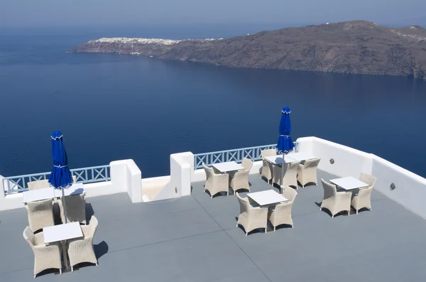 Terrace of a resort in Oia. — Stock Photo, Image