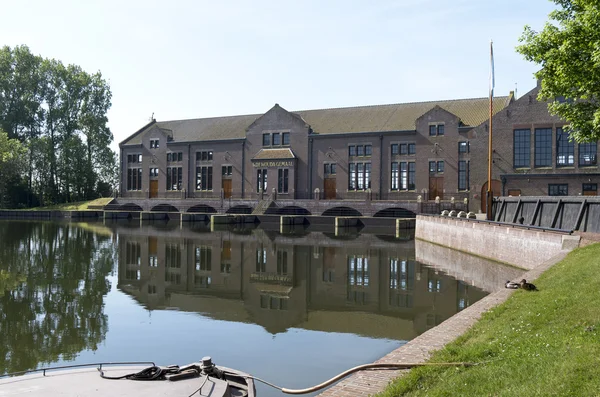 Wouda pompstation in tacozijl. — Stockfoto