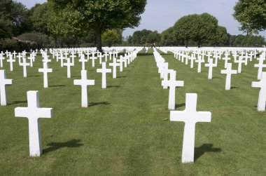 Hollanda Amerikan mezarlığı ve Anıtı.