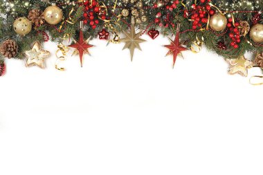 Tasarım, ekran afişi, köknar dalları, çam kozalakları ve metin, kartpostal, seçici odaklı dekorasyonlar için Noel ve Yeni Yıl modeli