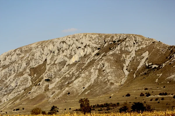 Limestone ridge — Stock Photo, Image