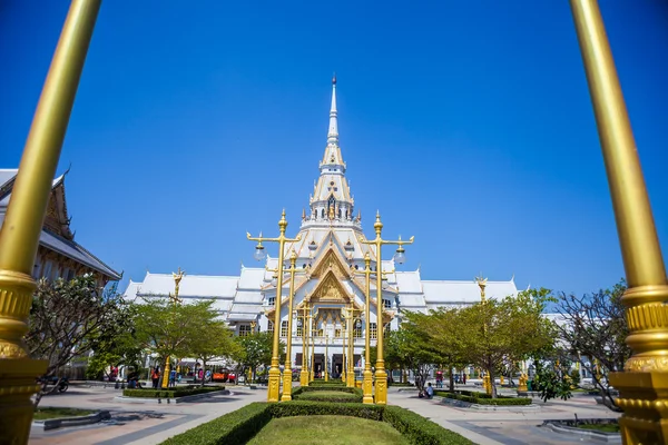 White church in Thai temple (Wat sothon) — Stock Photo, Image