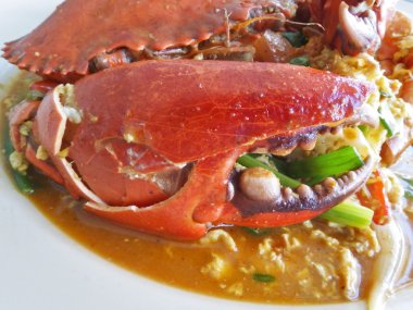 köri tozu Tayland Mutfağı ile kızartılmış Yengeç