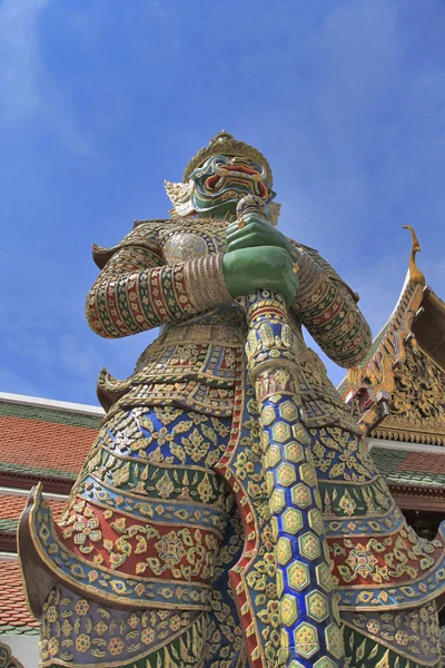 Bangkok thailand - 03 jan: demon hoedster wat phra kaew grand p — Stockfoto