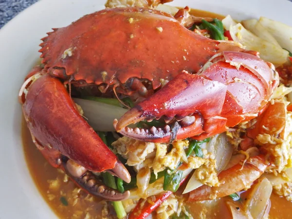 Crabe frit avec poudre de curry Cuisine thaïlandaise — Photo