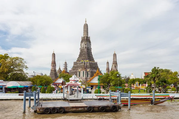 Bangkok, Tayland - 10 Kasım: bir ana olan wat arun — Stok fotoğraf