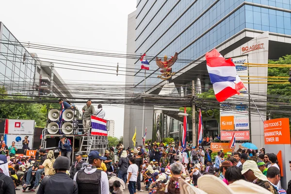 BANGKOK - 20 FEBBRAIO: I primi manifestanti sfrattati davanti a Sh — Foto Stock