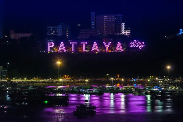 Cidade de Pattaya Tailândia, luz da noite — Fotografia de Stock