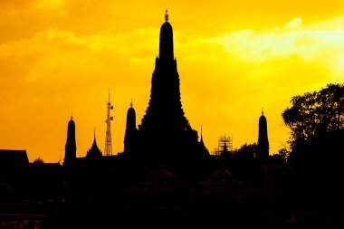 WAT arun, şafak, Tapınağı siluet