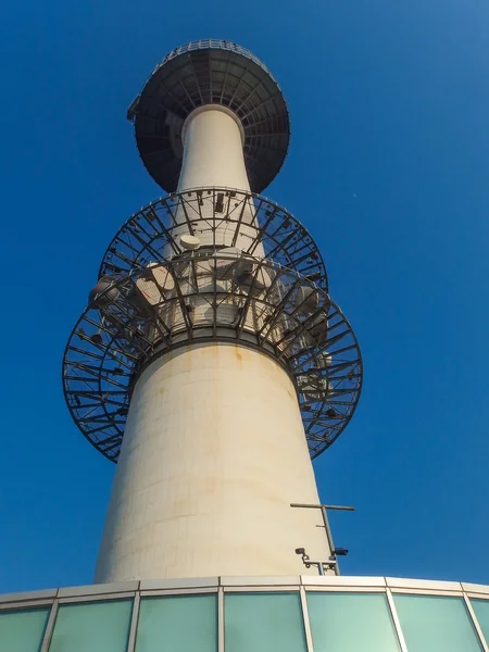 SEOUL, COREA DEL SUD - 07 MARZO: Namsan Tower, conosciuta anche come North — Foto Stock