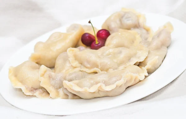 Traditional vareniki with cherry Telifsiz Stok Imajlar