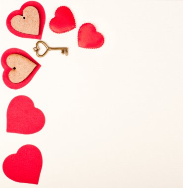 Kırmızı Kalpli Sevgililer Günü kartı.