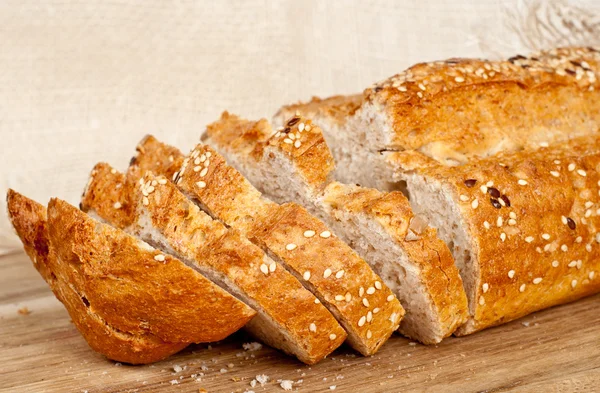Φρέσκο ψωμί ψημένο παραδοσιακά — Φωτογραφία Αρχείου