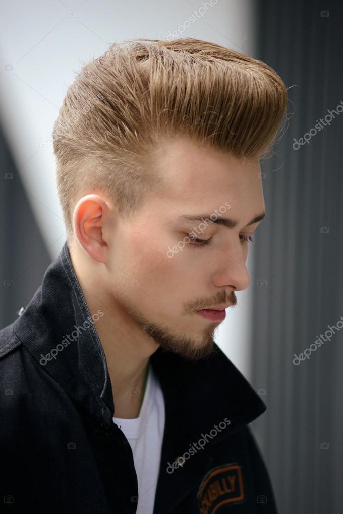 54 Men's Hairstyles To Keep You Sharp in 2024