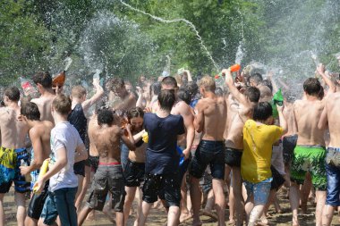 kiev plajda su Savaşı