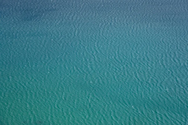 Superficie azul del agua de mar — Foto de Stock