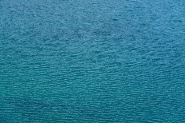 Blaue Meerwasseroberfläche — Stockfoto