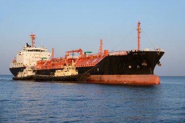 tanker ve römorkör