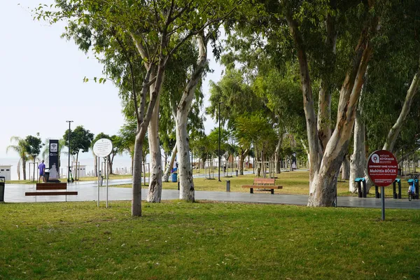 Antalya, Türkiye. 27 Ekim 2021. Şehir parkı