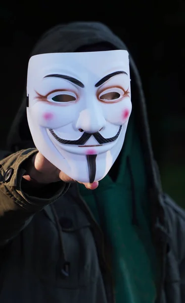 Unbekannter Mit Anonymer Maske — Stockfoto