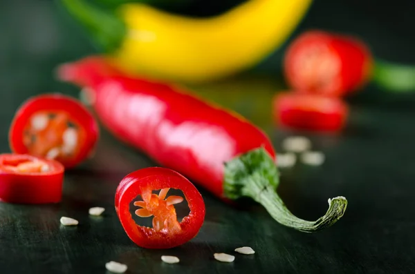 Farbige Chilischoten — Stockfoto