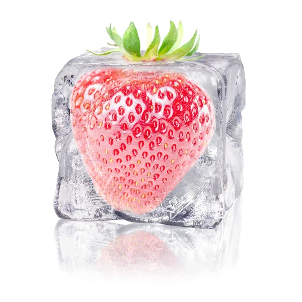 Strawberry in an ice cube — Stock Photo, Image