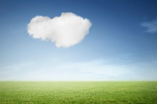 Green meadow with sky and cloud — Stock Photo, Image