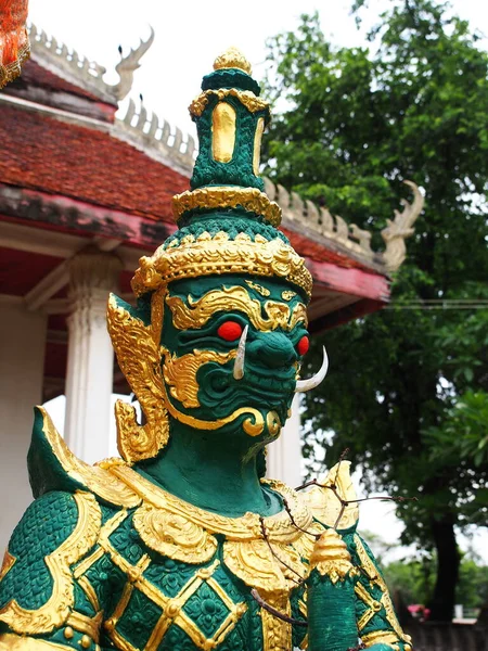 Volto Una Gigantesca Guardia Demoniaca Testa Statua Gigante Bangkok Thailandia — Foto Stock