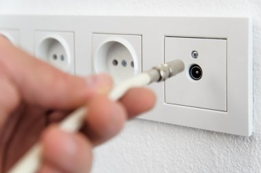 Anten Kablo tv çıkışına ekler