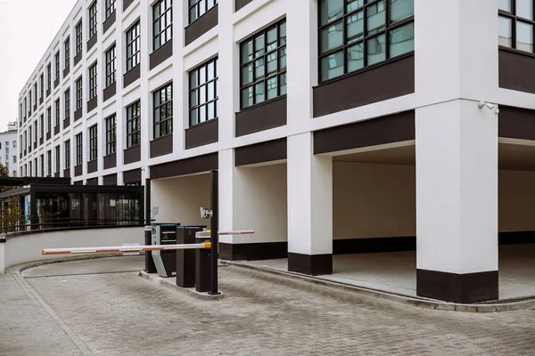 Barrier Light Entrance Underground Parking Lot — Stock Photo, Image