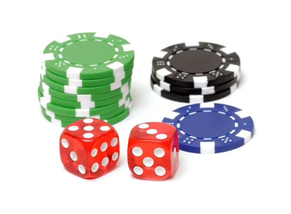 Poker fişleri ve dices — Stok fotoğraf