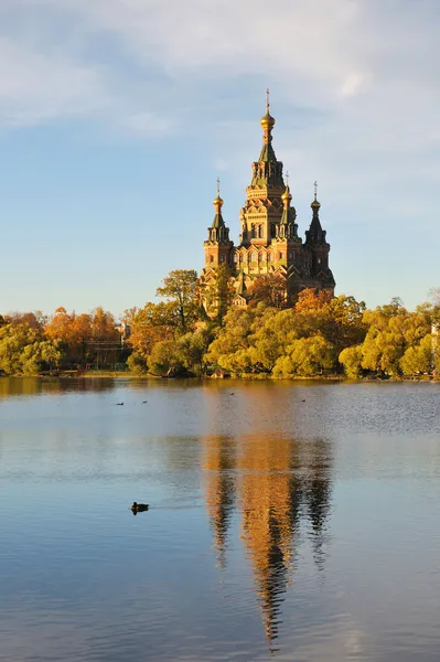 Peter and Paul Cathedral, Peterhof — Stock Photo, Image