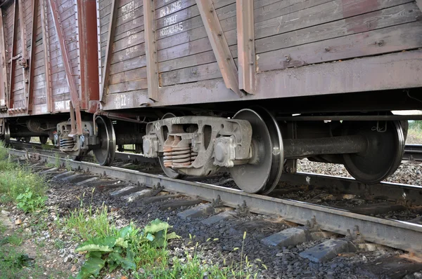 Treinwagons op rails. — Stockfoto