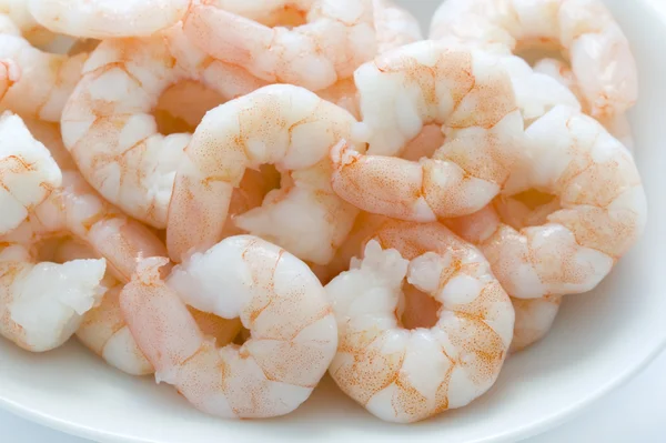 Fresh cooked king prawns in a dish — Stock Photo, Image