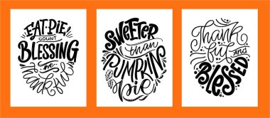 Elle çizilmiş Şükran Günü mektupları tipografi posteri. Kartpostal, simge, logo ya da rozet için dokulu arka planda kutlama alıntısı. Tahtada kırmızı çiçekli vektör el yazısı metni