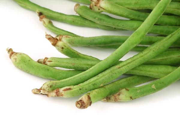 Bundel van verse lange bonen (Vigna unguiculata subsp. sesquipedalis) — Stockfoto