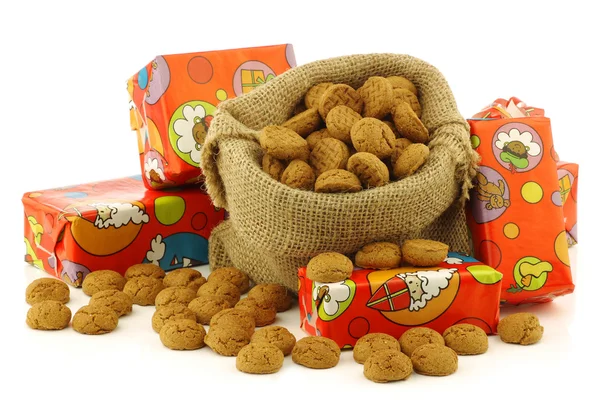 Bunch of Dutch "pepernoten" eaten at Dutch festivities around december 5th called "Sinterklaas" — Stock Photo, Image