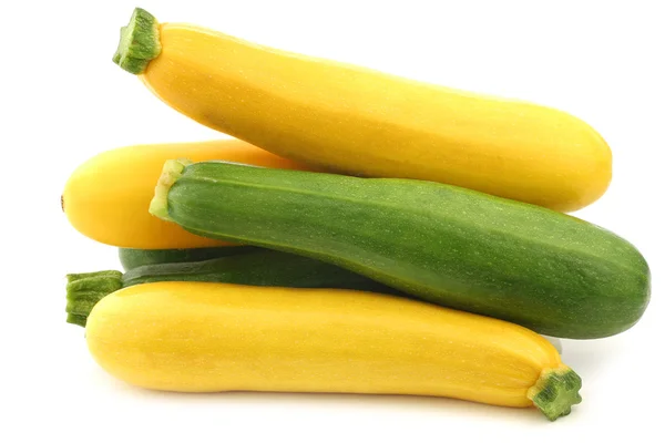 Mixed yellow and green zucchini's — Stock Photo, Image