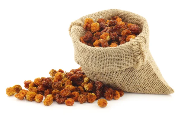 Dried Cape gooseberries (Physalis peruviana) in a burlap bag — Stock Photo, Image